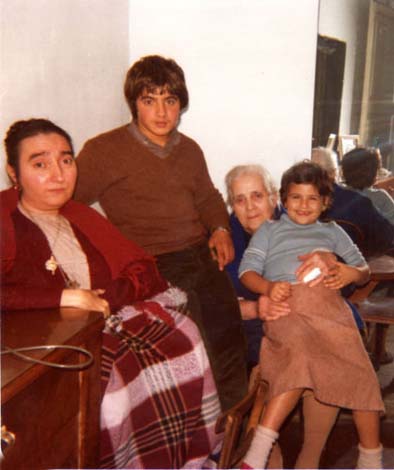 074 Nuccia con mamma, Gabriele e Annalisa